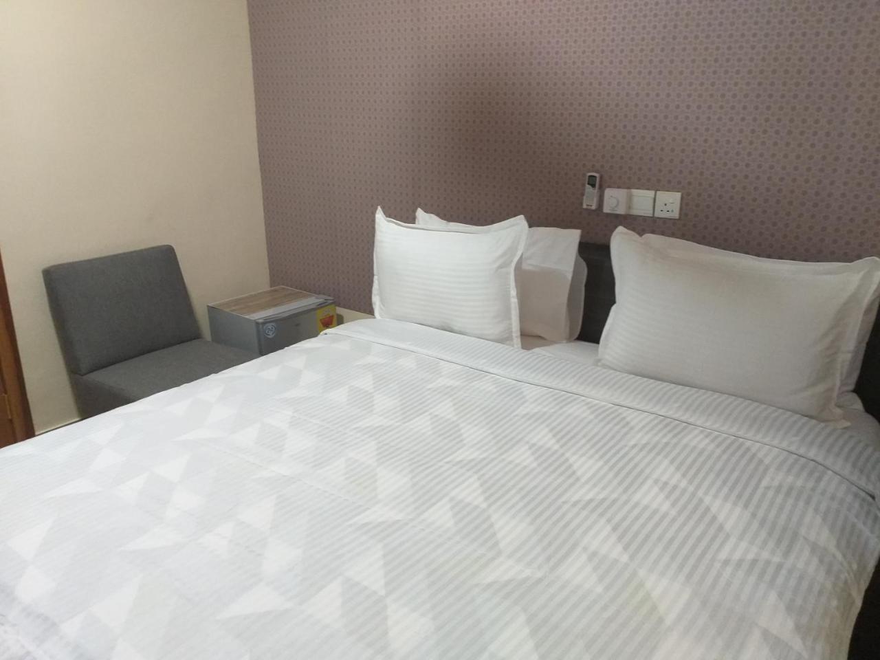 Jeyads Lodge Тамале Екстериор снимка