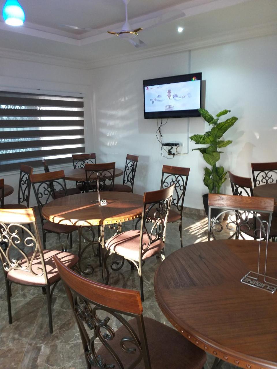 Jeyads Lodge Тамале Екстериор снимка